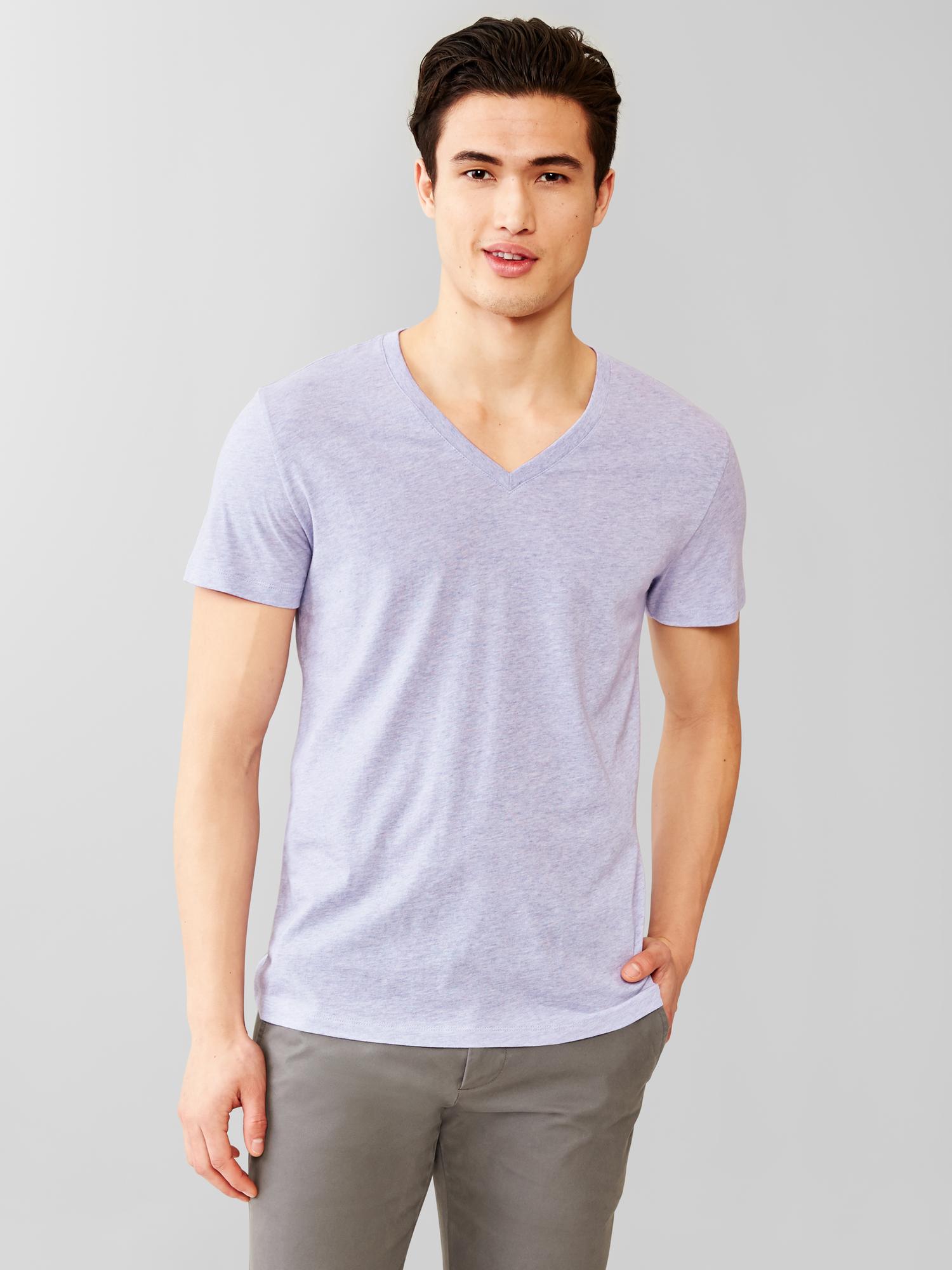 Gap essential v neck deals