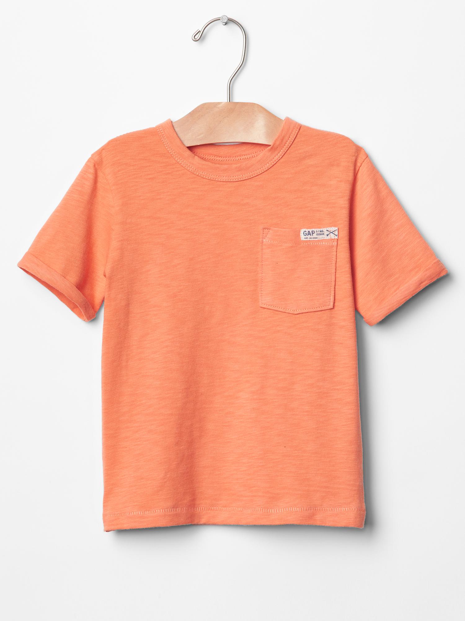 solid pocket tee