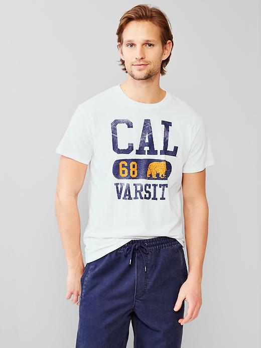 1 of 8 showing, with the color bleach of product Cal varsity t-shirt