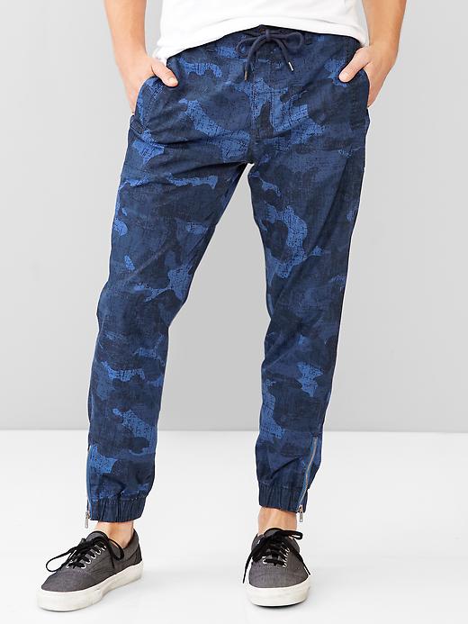 1 of 8 showing, with the color blue camo of product Urban Active camo print joggers