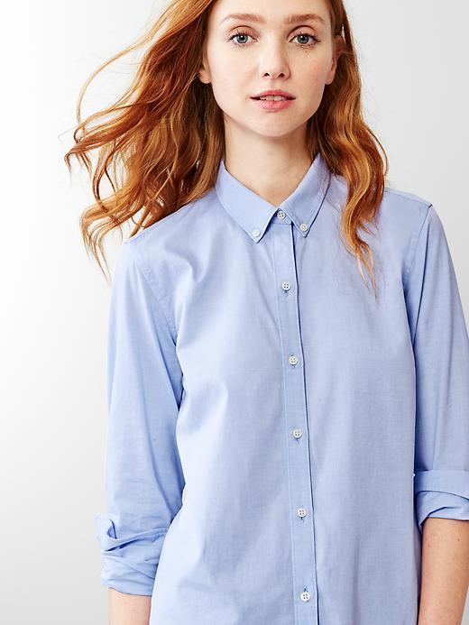 Image number 2 showing, Fitted boyfriend oxford shirt