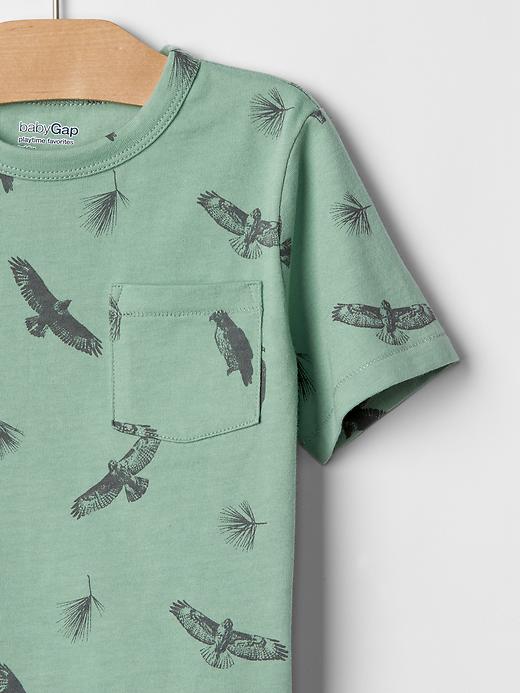 2 of 8 showing, with the color ashbury green of product Printed pocket tee