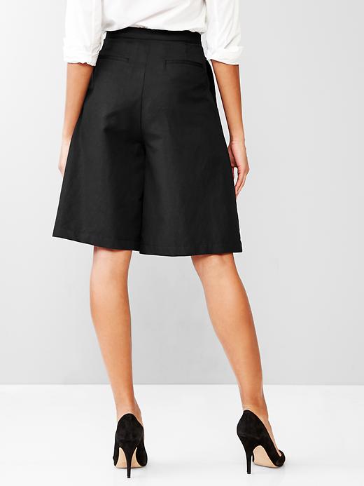 2 of 8 showing, with the color true black of product Pleated culottes
