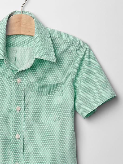 2 of 8 showing, with the color green print of product Printed shirt