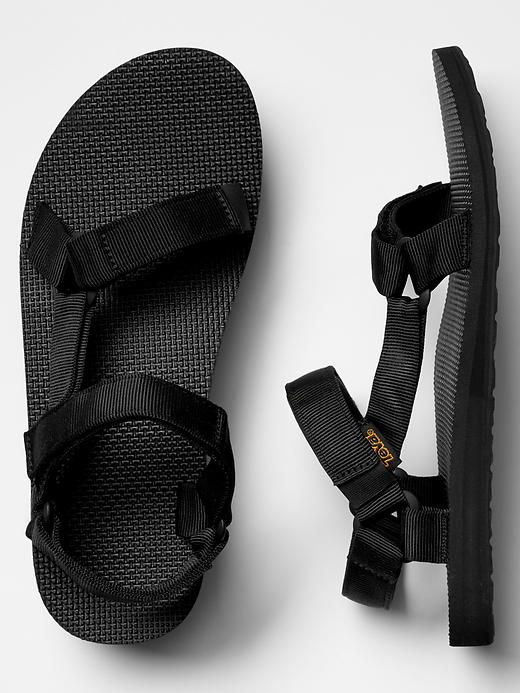 2 of 8 showing, with the color black of product Teva® originals