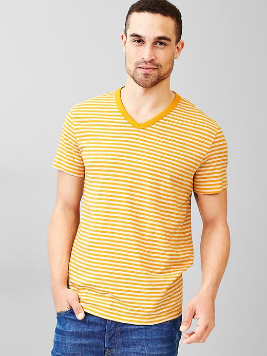 1 of 8 showing, with the color yellow stripe of product Lived-in mini stripe V-neck t-shirt