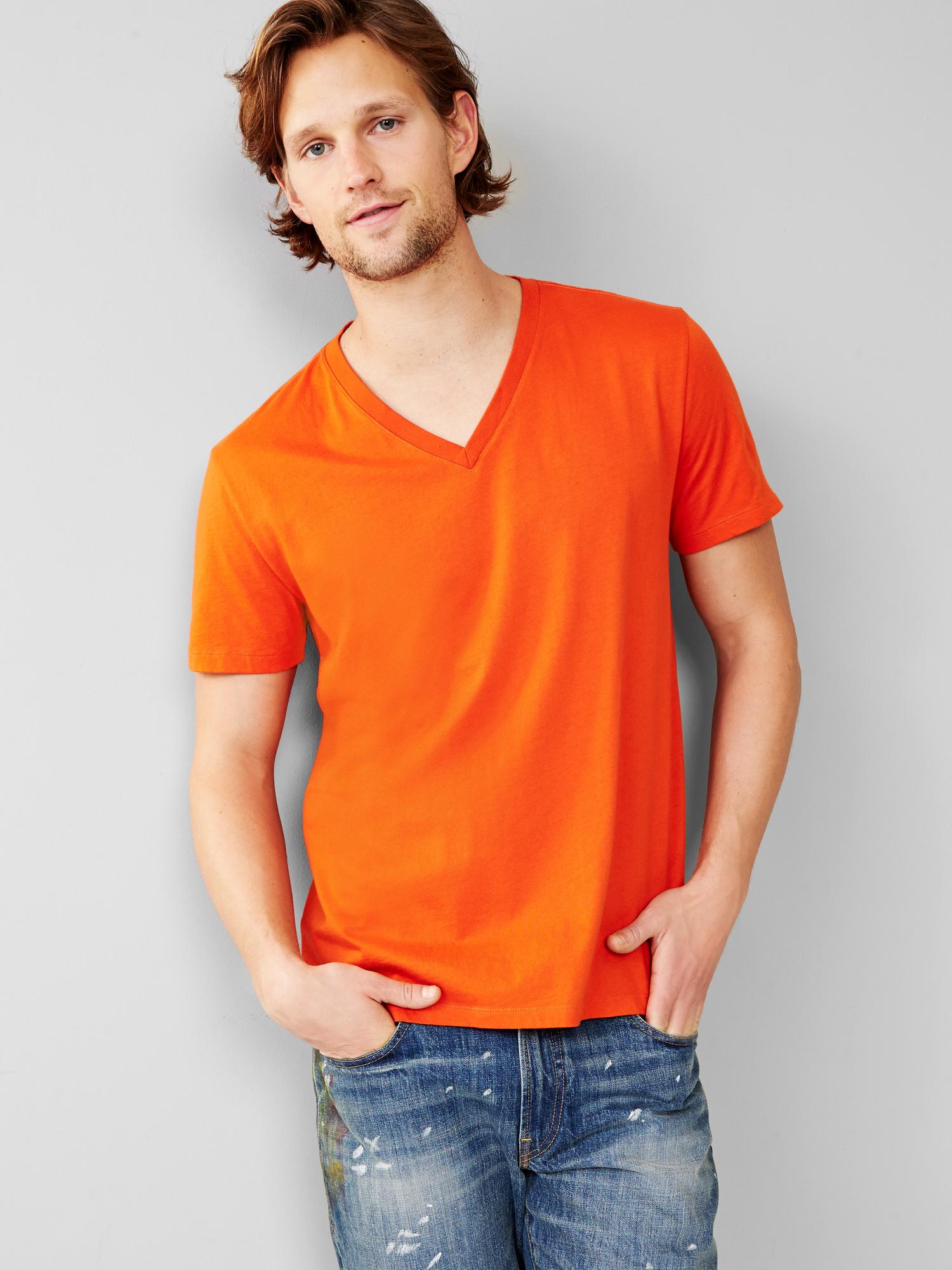 Essential deep V neck t shirt Gap