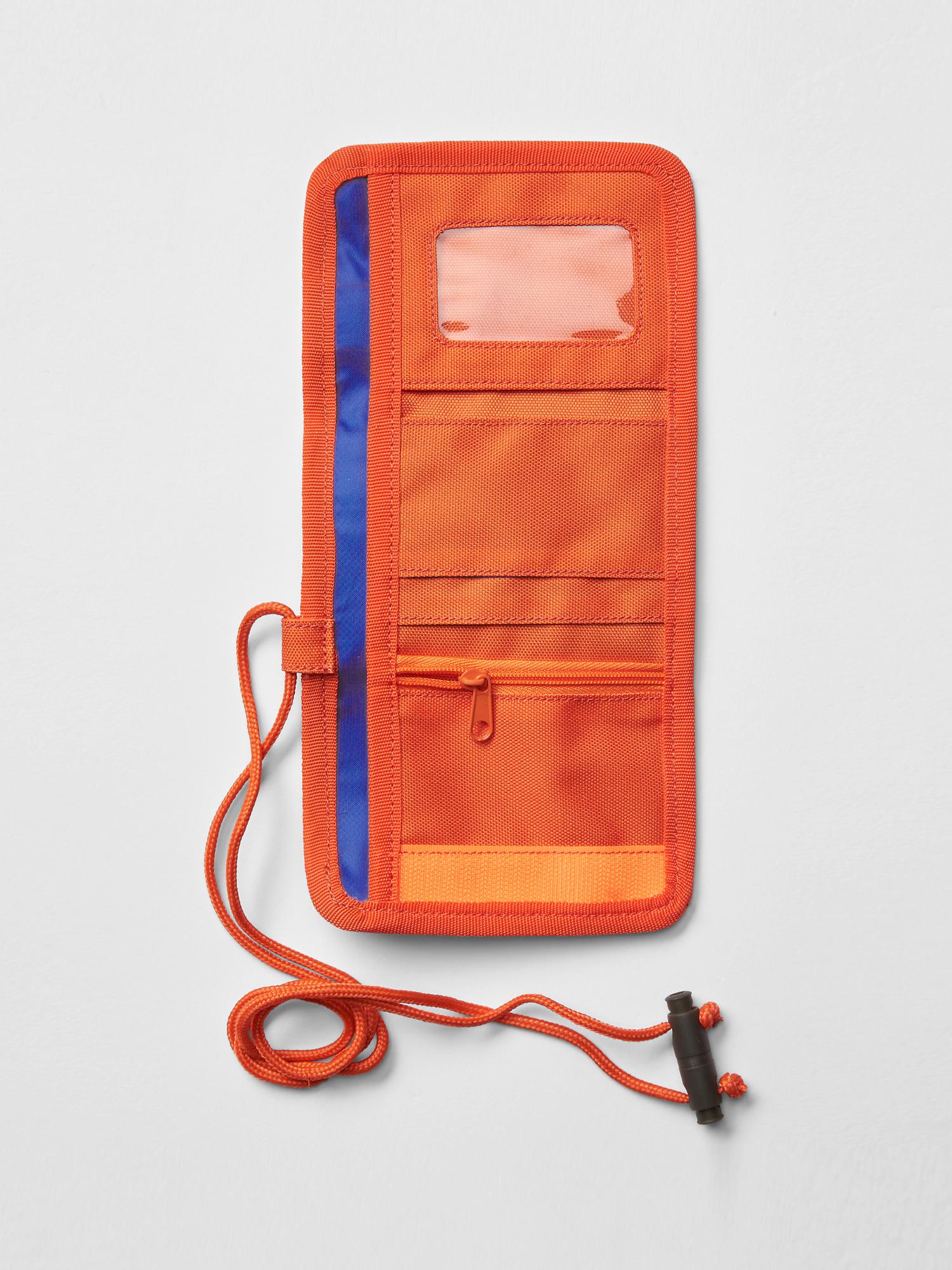 Tri-fold print string wallet | Gap