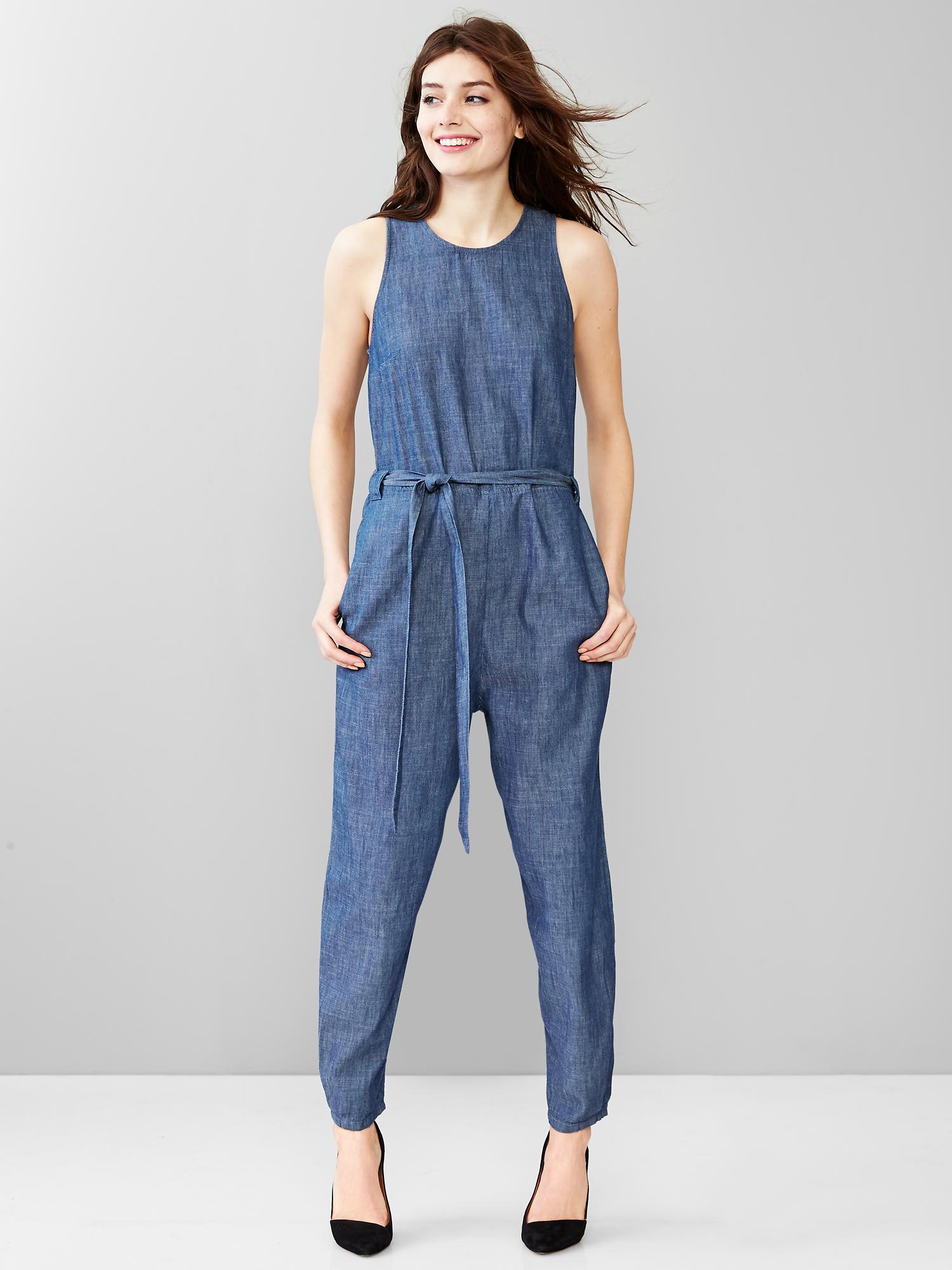 Женские комбинезоны Gap 1969 slit-back denim jumpsuit