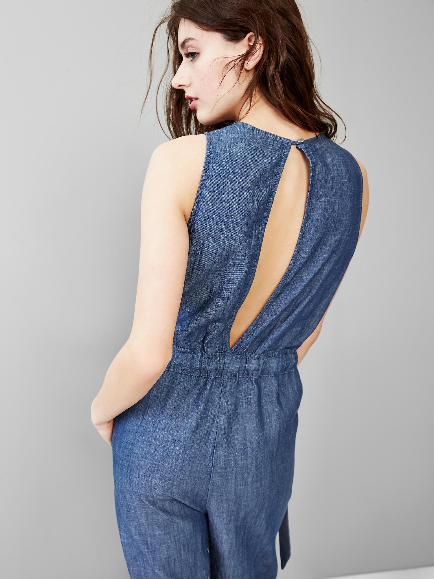 Женские комбинезоны Gap 1969 slit-back denim jumpsuit — фото 3
