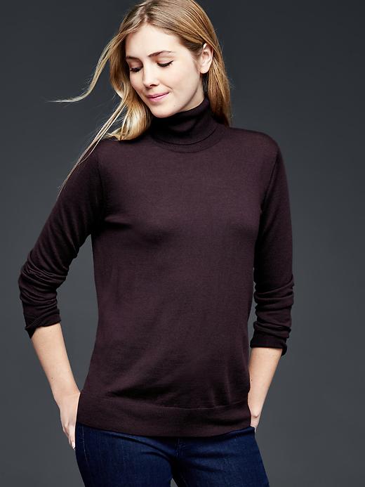 1 of 8 showing, with the color plum heather of product Merino turtle-neck sweater