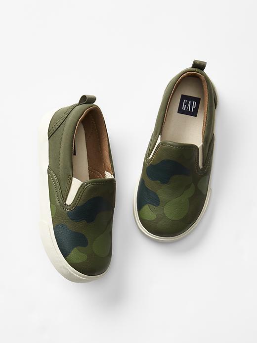 1 of 8 showing, with the color camo of product Mix-fabric slip-on sneakers