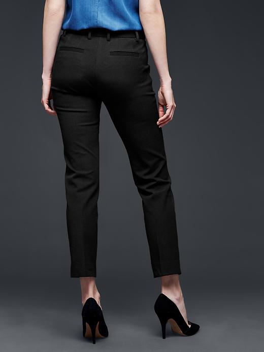 2 of 8 showing, with the color true black of product Slim cropped pants