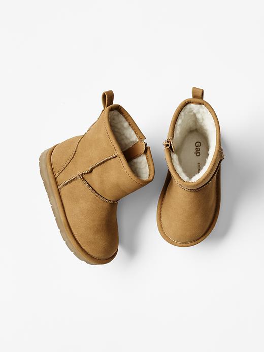 View large product image 1 of 1. Sherpa boots