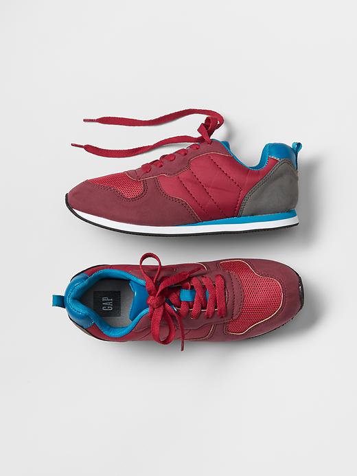 1 of 8 showing, with the color red of product Colorblock trainers