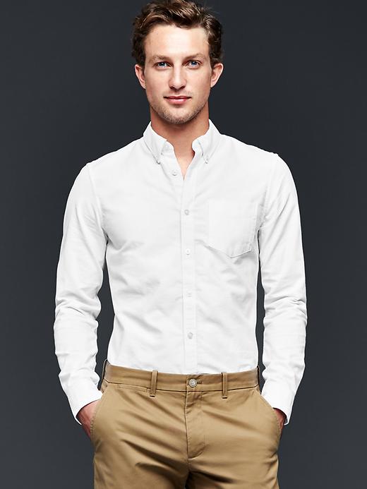 1 of 8 showing, with the color white of product Solid oxford shirt (slim fit)