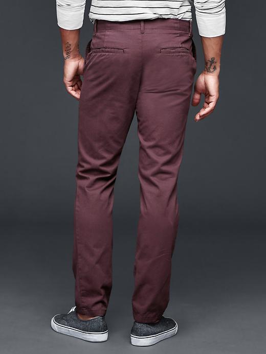2 of 8 showing, with the color bordeaux of product Lived-in slim khaki