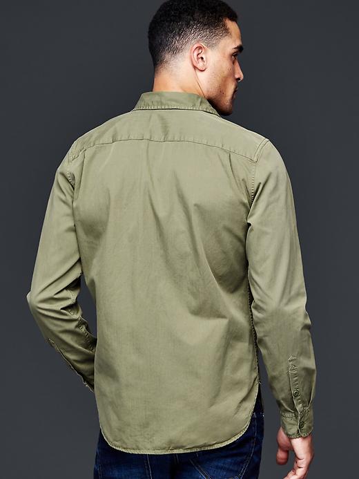 2 of 8 showing, with the color green of product Herringbone flap-pocket shirt