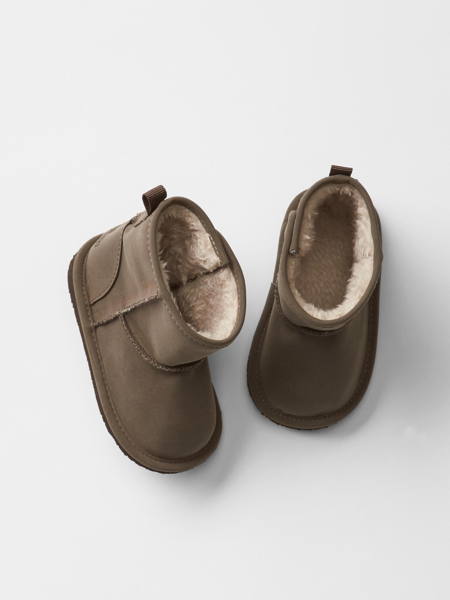 Gap sherpa boots discount
