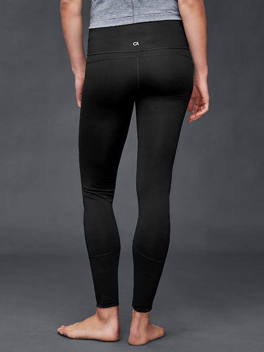 Image number 2 showing, GapFit Blackout Technology Barre gFast high rise leggings