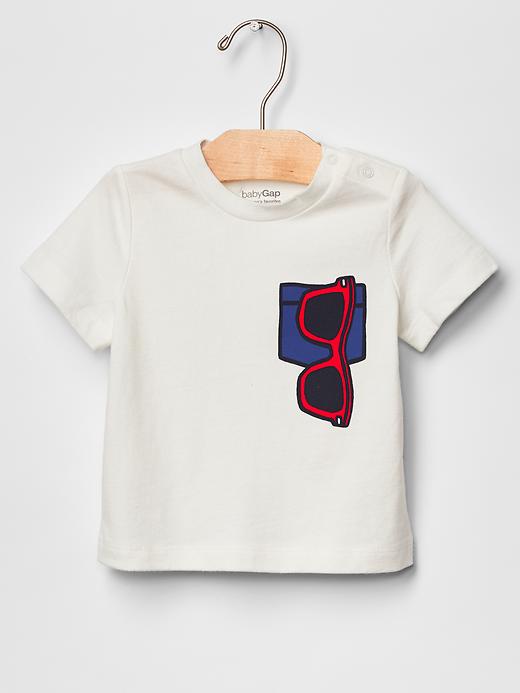 1 of 8 showing, with the color new off white of product Active play graphic tee