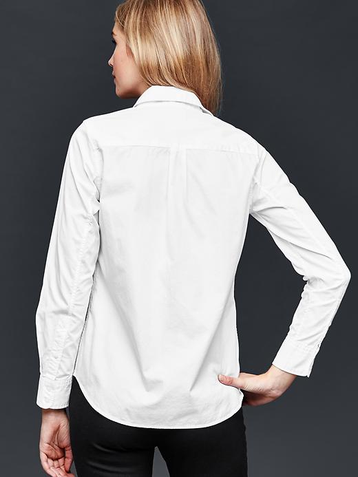 2 of 8 showing, with the color white of product Fitted boyfriend oxford shirt