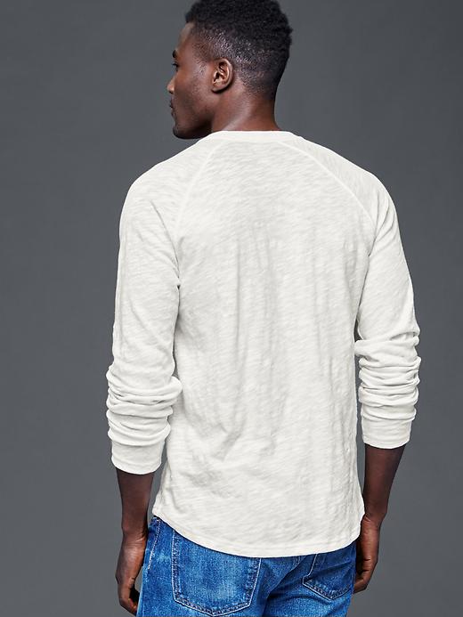 2 of 8 showing, with the color new off white of product Heathered slub henley