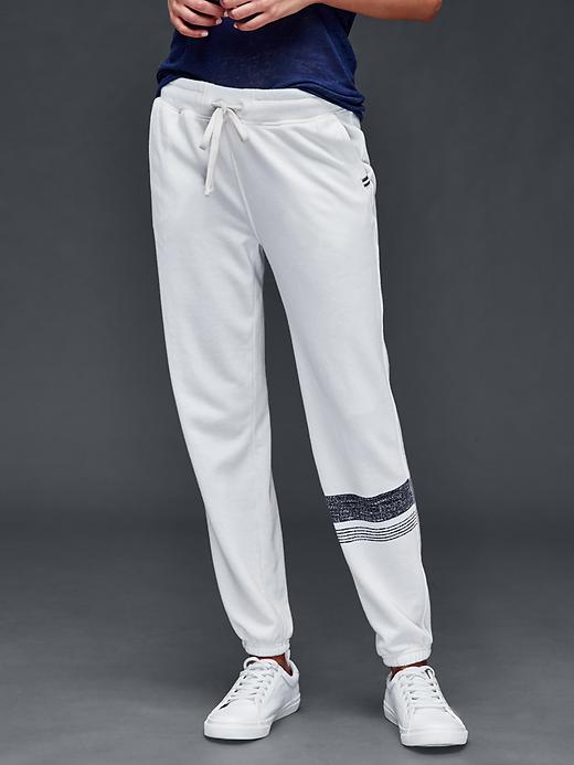1 of 8 showing, with the color chalk of product Sun wash active stripe sweats