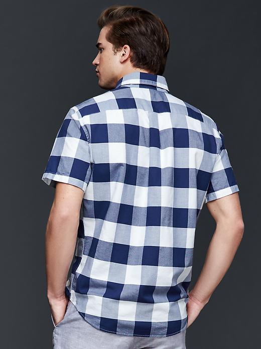 2 of 8 showing, with the color comet blue of product Oxford large gingham short sleeve standard fit shirt