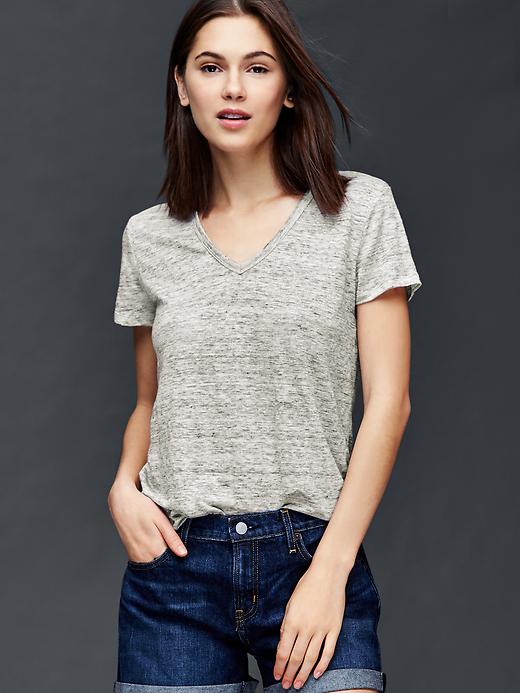 1 of 8 showing, with the color heather grey of product Linen V-neck tee