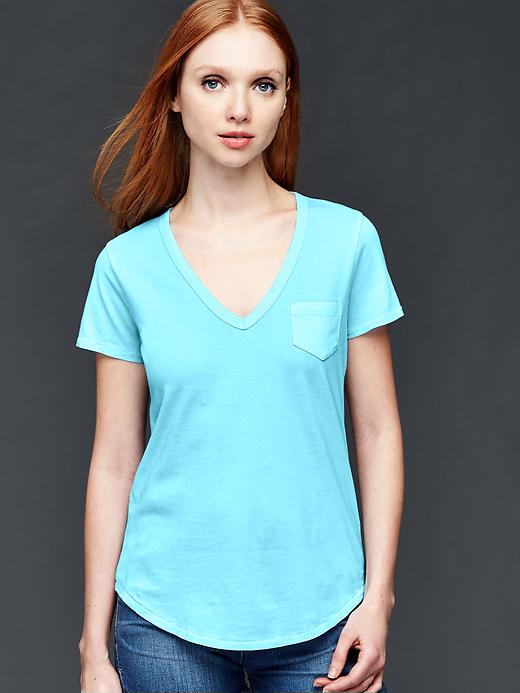 1 of 8 showing, with the color dockside blue of product Vintage wash V-neck tee