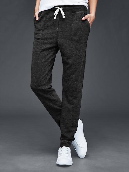 1 of 8 showing, with the color true black of product Sun wash skinny joggers