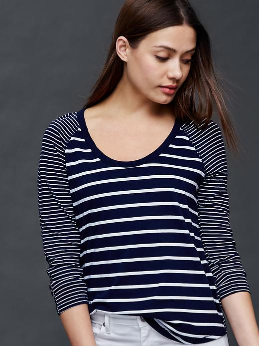 1 of 8 showing, with the color crayon true indigo of product Vintage wash three-quarter sleeve stripe tee