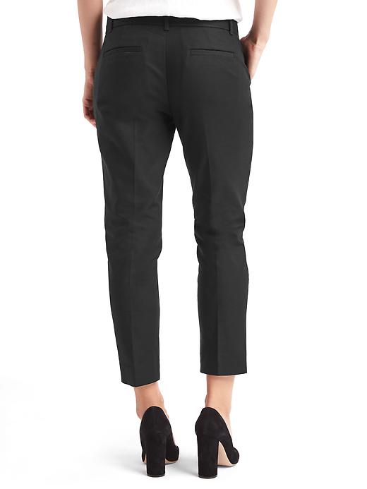 2 of 8 showing, with the color true black of product Slim crop pants
