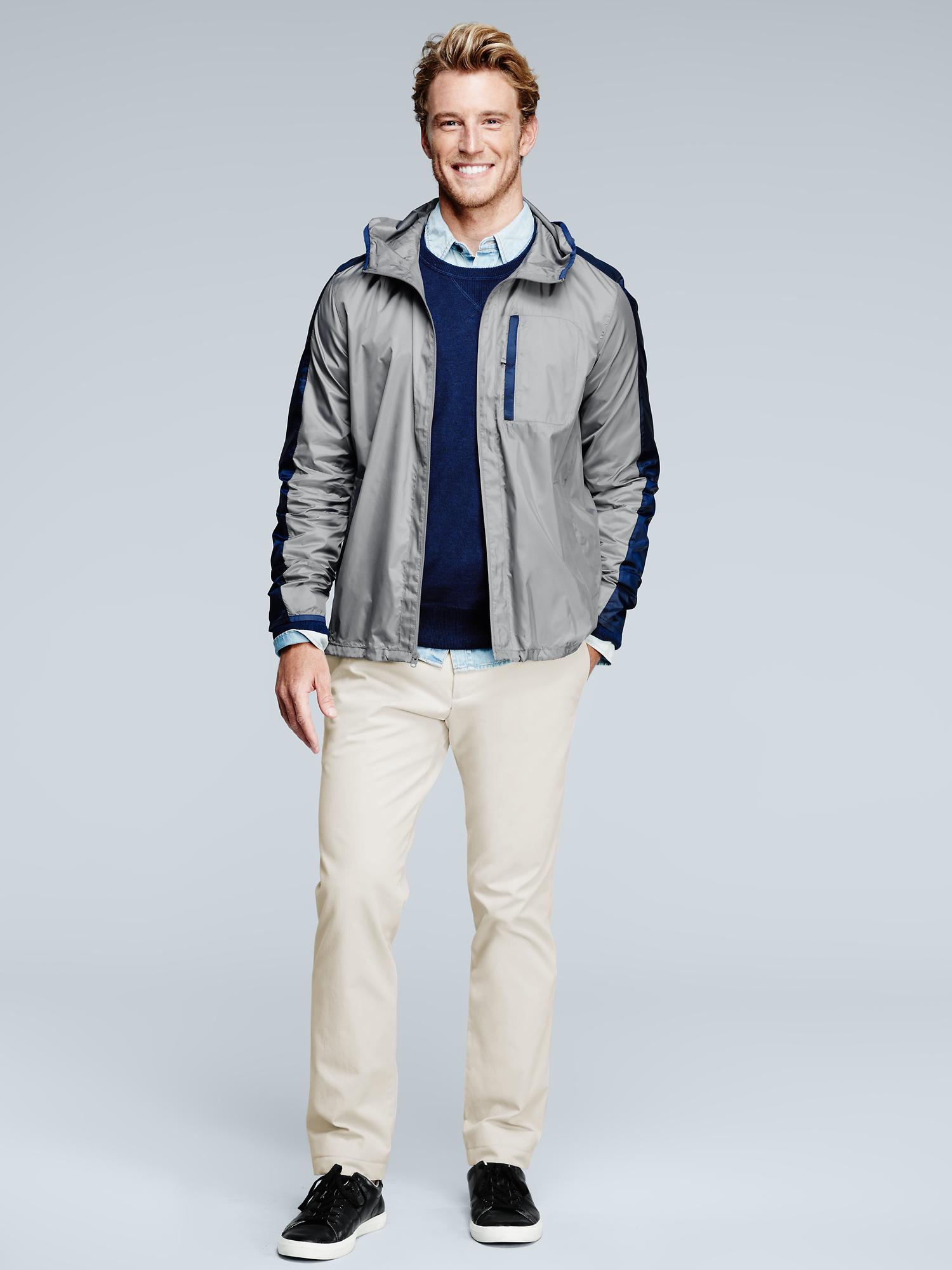 Classic slim fit khakis Gap