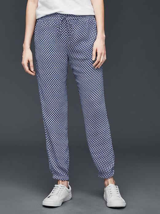 1 of 8 showing, with the color navy print of product Summer print joggers