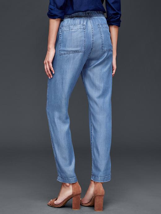 2 of 8 showing, with the color medium indigo of product 1969 TENCEL™ denim joggers