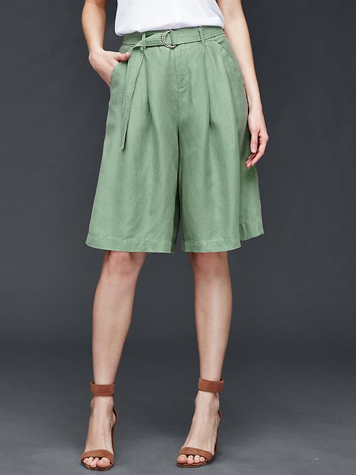 1 of 8 showing, with the color twig of product Drapey bermuda shorts