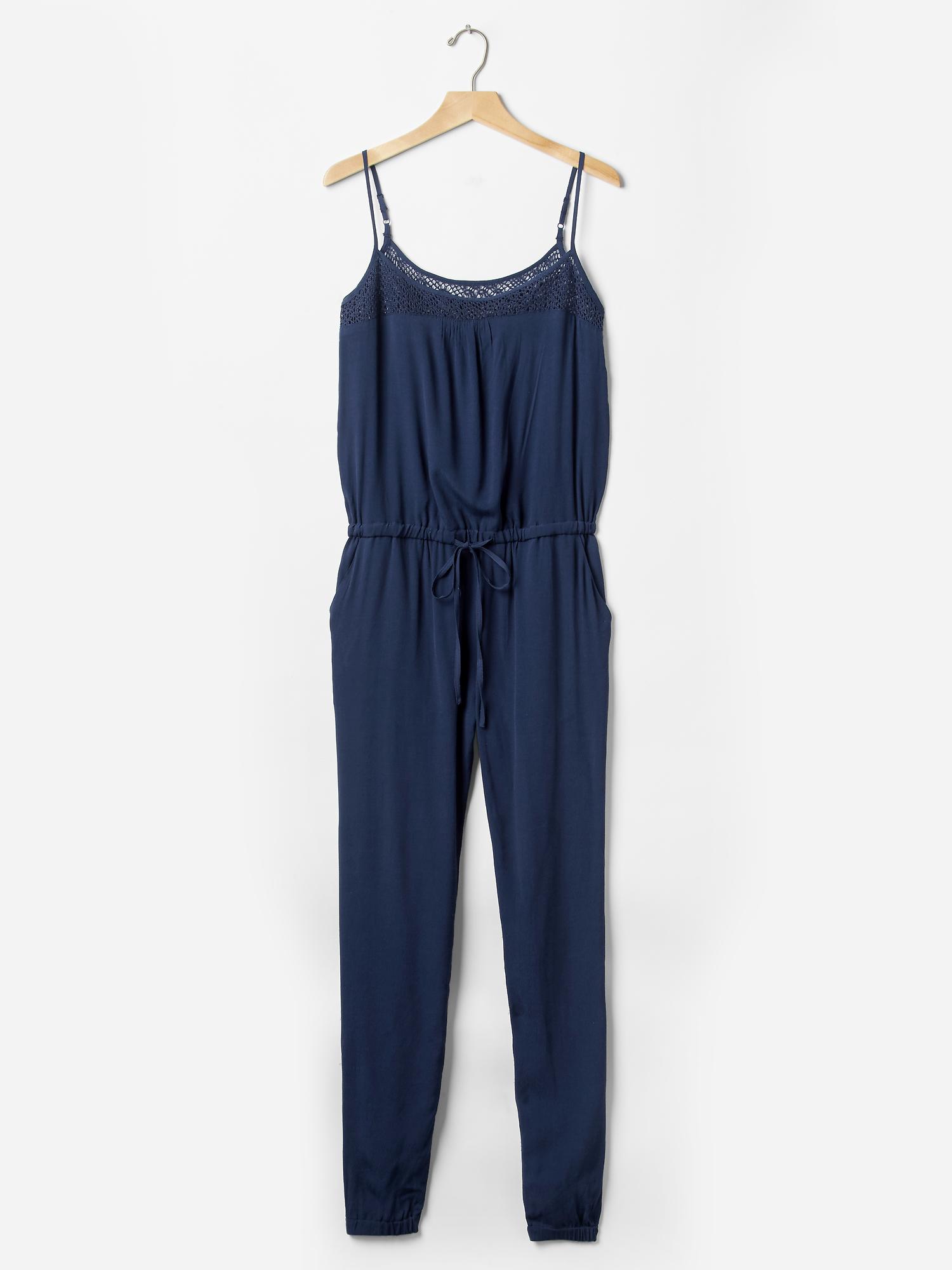 Женские комбинезоны Gap Crochet-yoke jumpsuit — фото 3