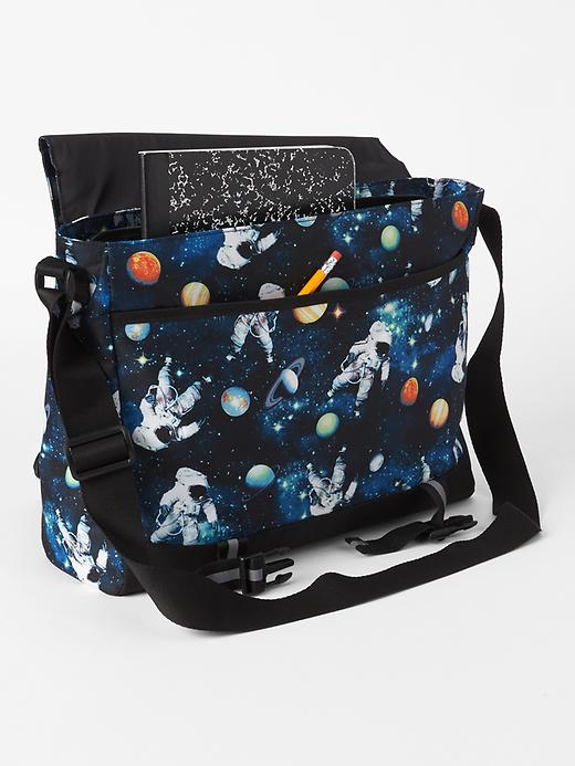 2 of 8 showing, with the color true black of product Print convertible messenger bag
