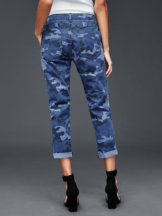2 of 8 showing, with the color blue camo of product Boyfriend camo utility chino