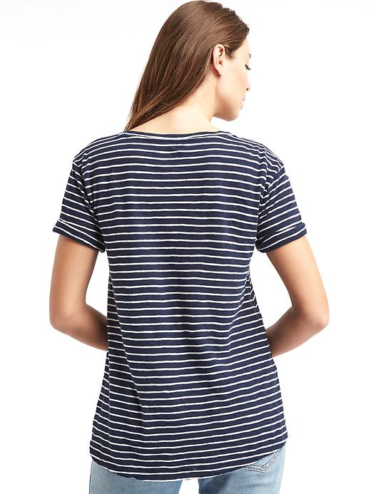 2 of 8 showing, with the color dark night of product Relaxed slub stripe tee
