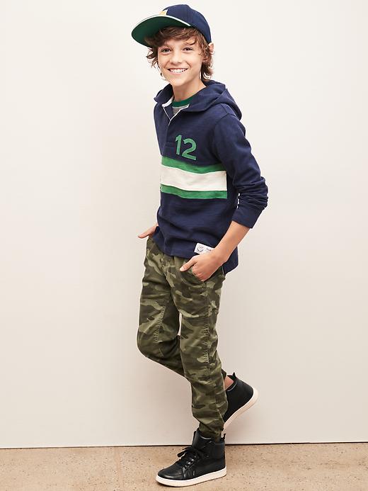 2 of 8 showing, with the color green camo of product Surplus joggers