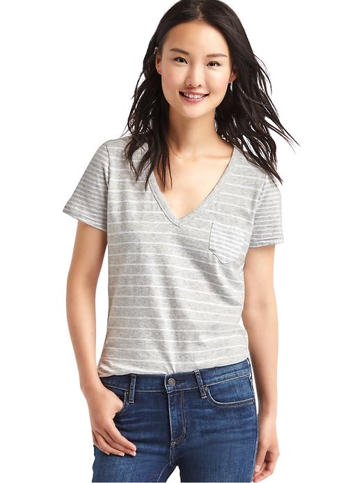 1 of 8 showing, with the color grey stripe of product Vintage wash contrast stripe V-neck tee