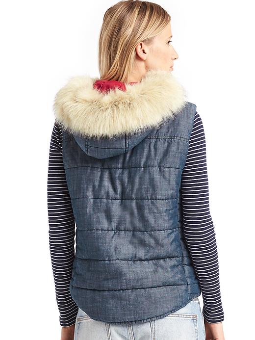 Gap x (RED) fur-trim puffer vest | Gap
