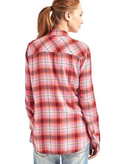 2 of 8 showing, with the color peach ombré of product Soft plaid boyfriend shirt