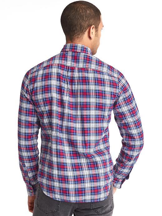 2 of 8 showing, with the color lasalle red of product Classic plaid flannel shirt