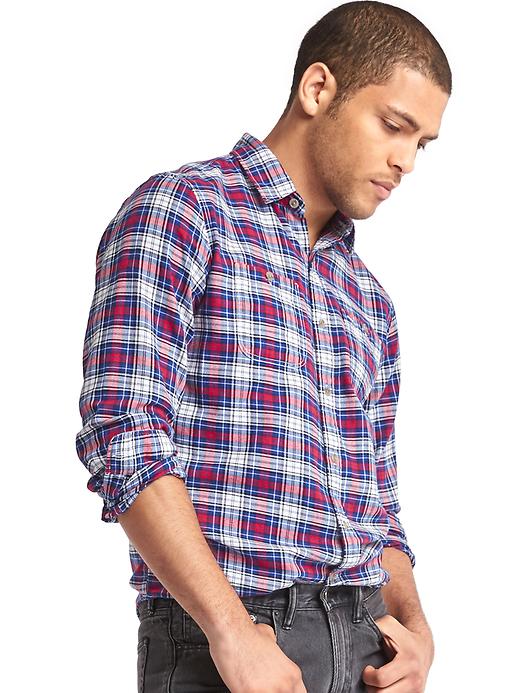 1 of 8 showing, with the color lasalle red of product Classic plaid flannel shirt