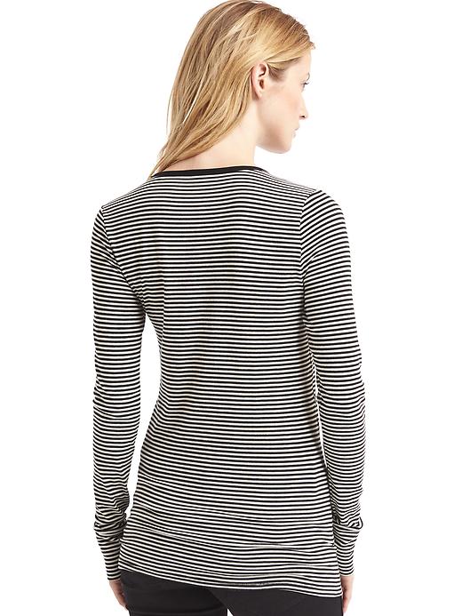 2 of 8 showing, with the color black stripe of product Long sleeve stripe tunic tee