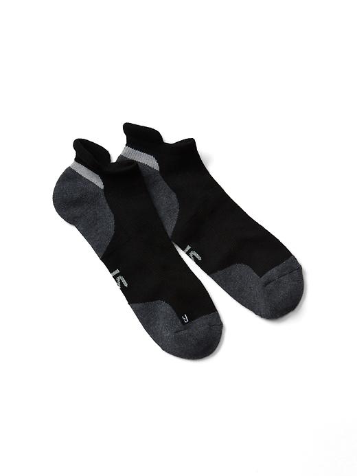 View large product image 1 of 1. GapFit Coolmax&#174 Performance ankle socks